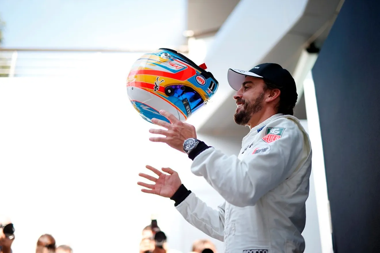 McLaren sale en defensa de Alonso: "Es feliz aquí"