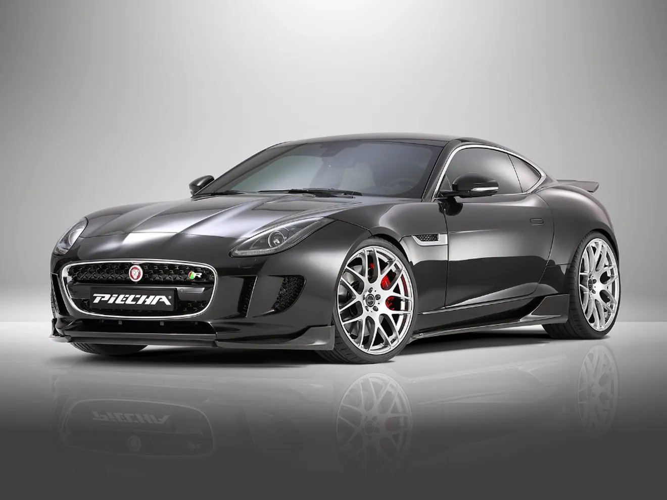 Jaguar F-Type, más agresivo por obra de Piecha Design