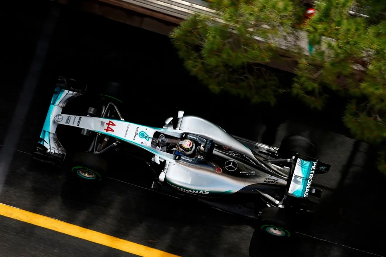 Mercedes se disculpa y Hamilton apoya a su equipo