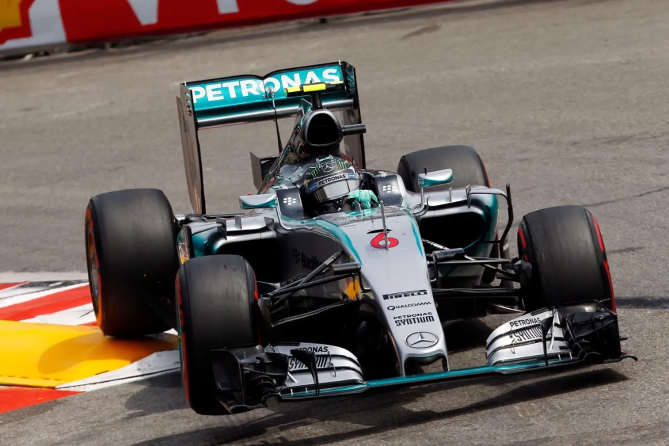 Hamilton pierde la victoria con Rosberg por un error monumental de Mercedes
