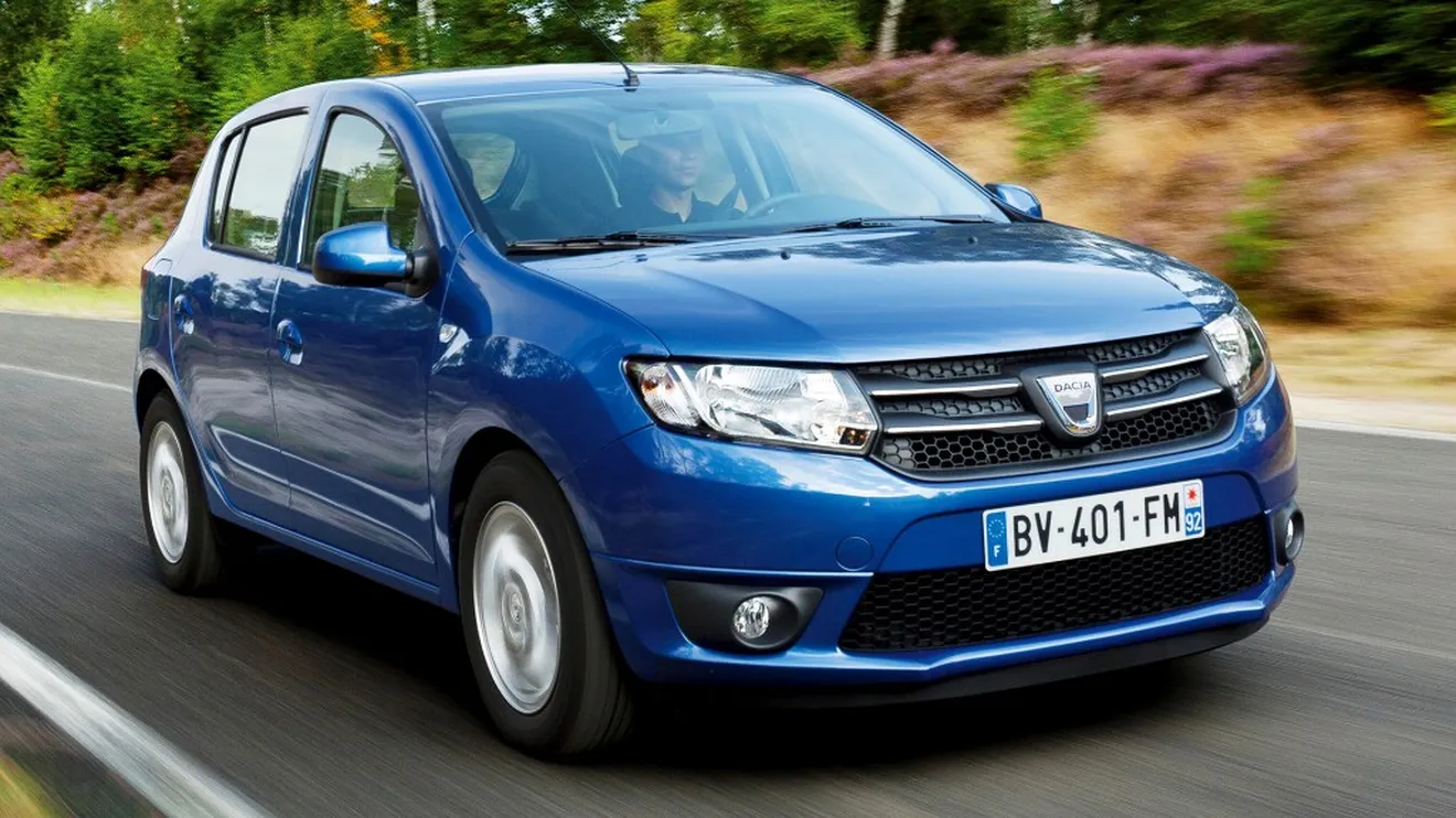 Francia - Abril 2015: Dacia vuelve a la carga