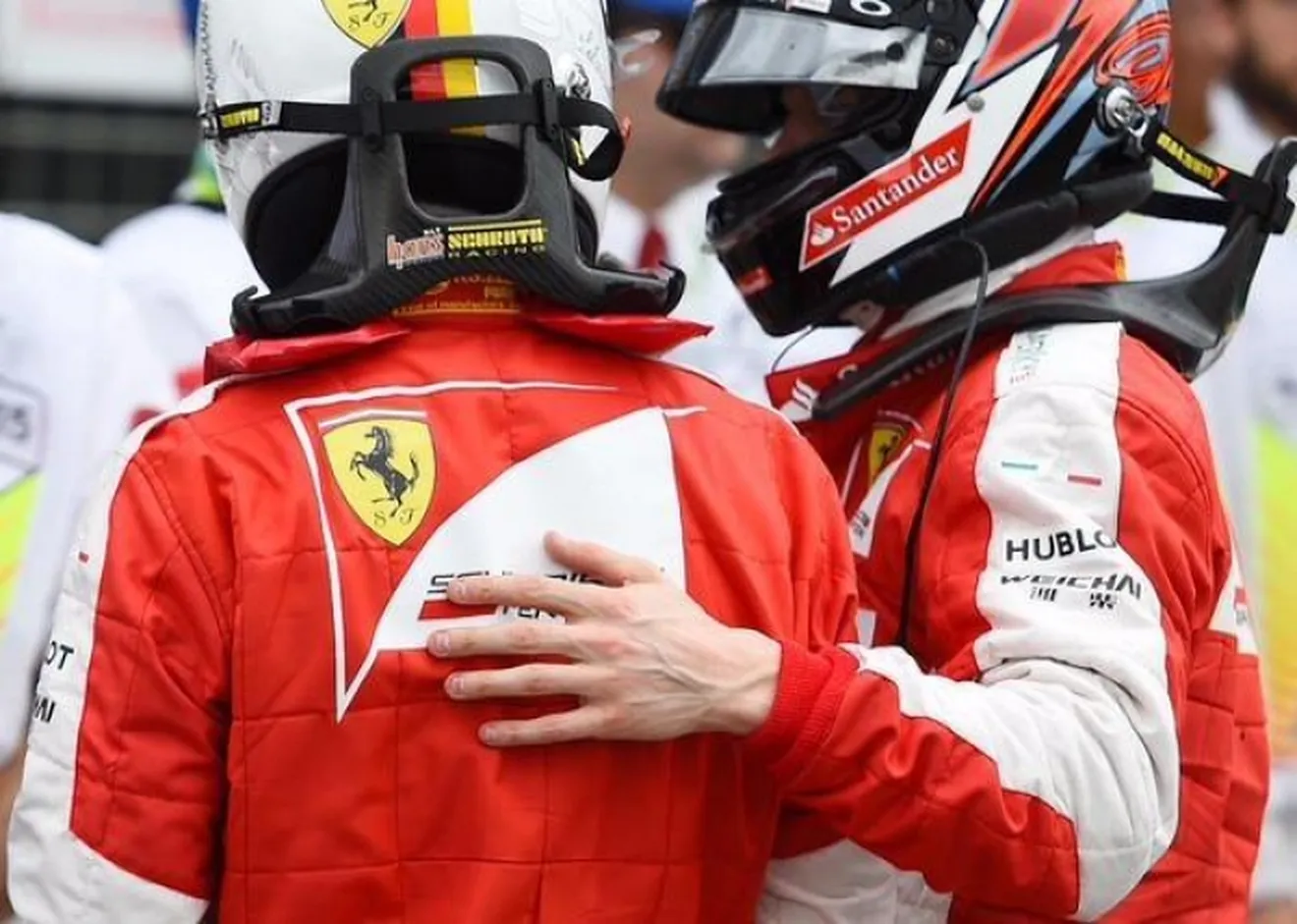 Allison: "Räikkönen es tan rápido como Vettel...pero comete errores"