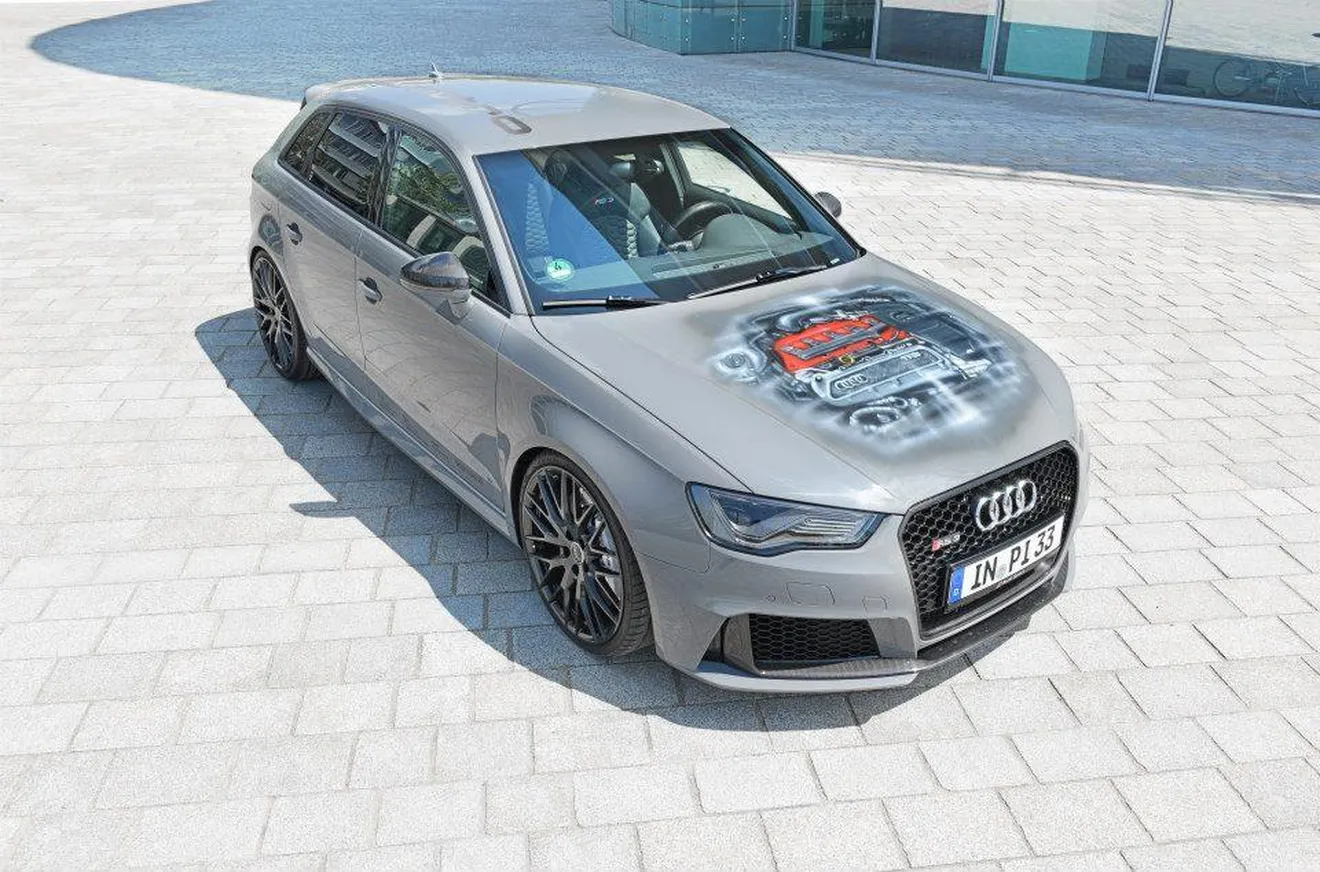 Audi desvela un RS3 con llantas de carbono y motor "al aire"
