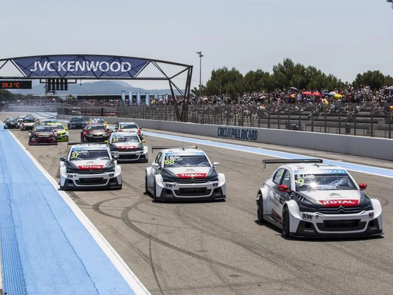 Citroën paga el precio de un programa doble en WTCC y WRC