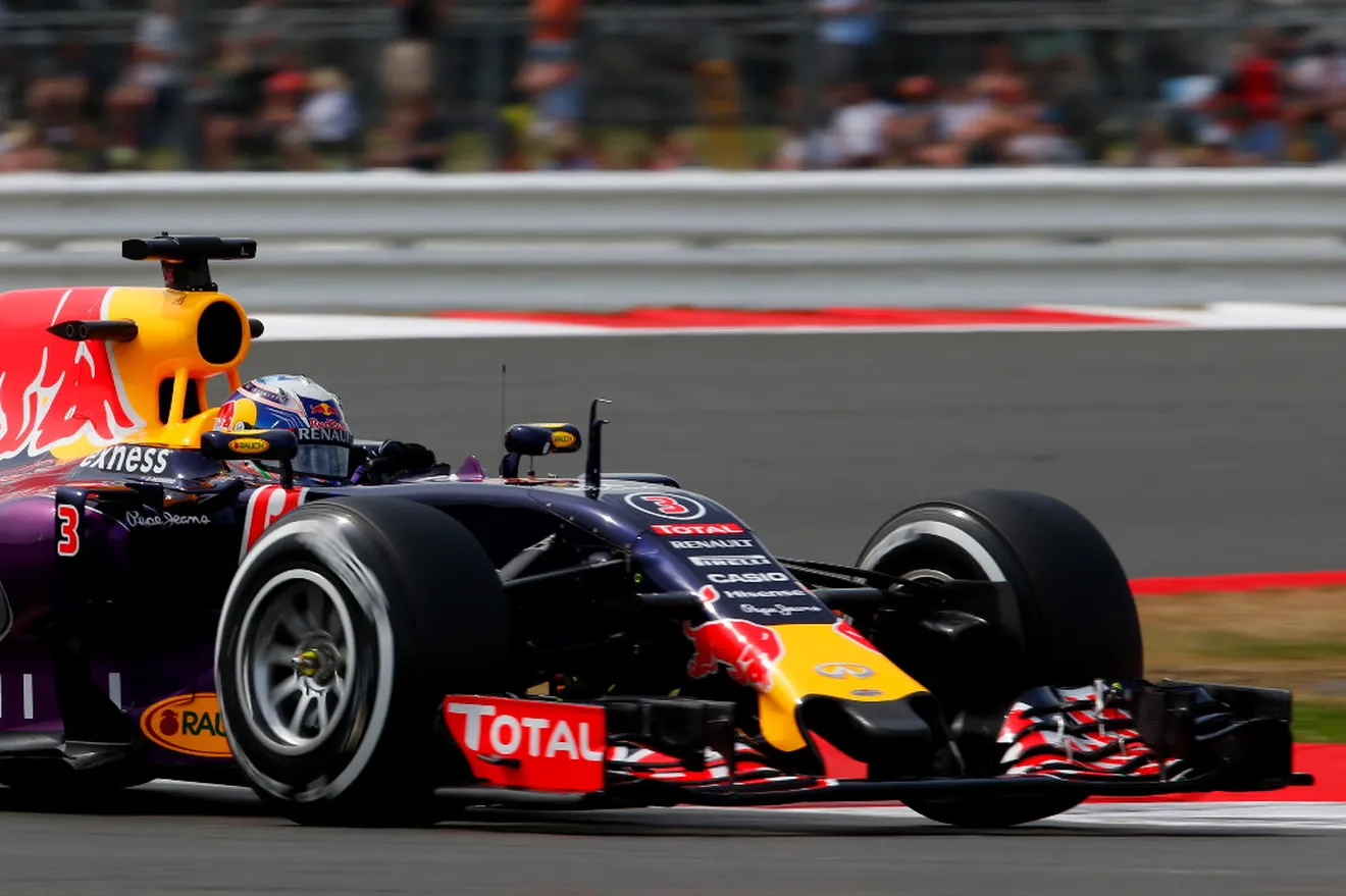 Red Bull, cerca de  tomar una decisión sobre sus motores para 2016