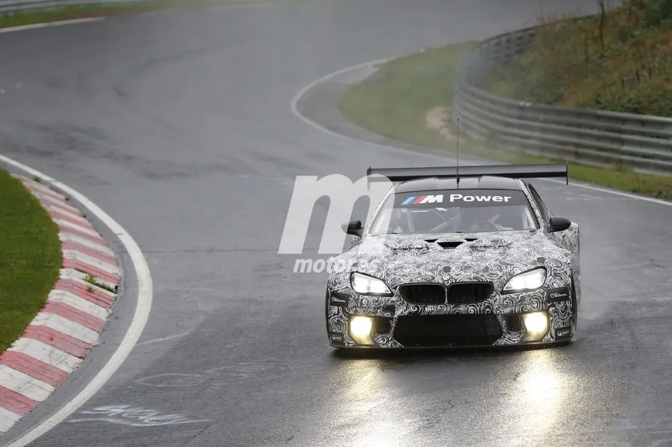 El BMW M6 GT3 prueba en Nürburgring