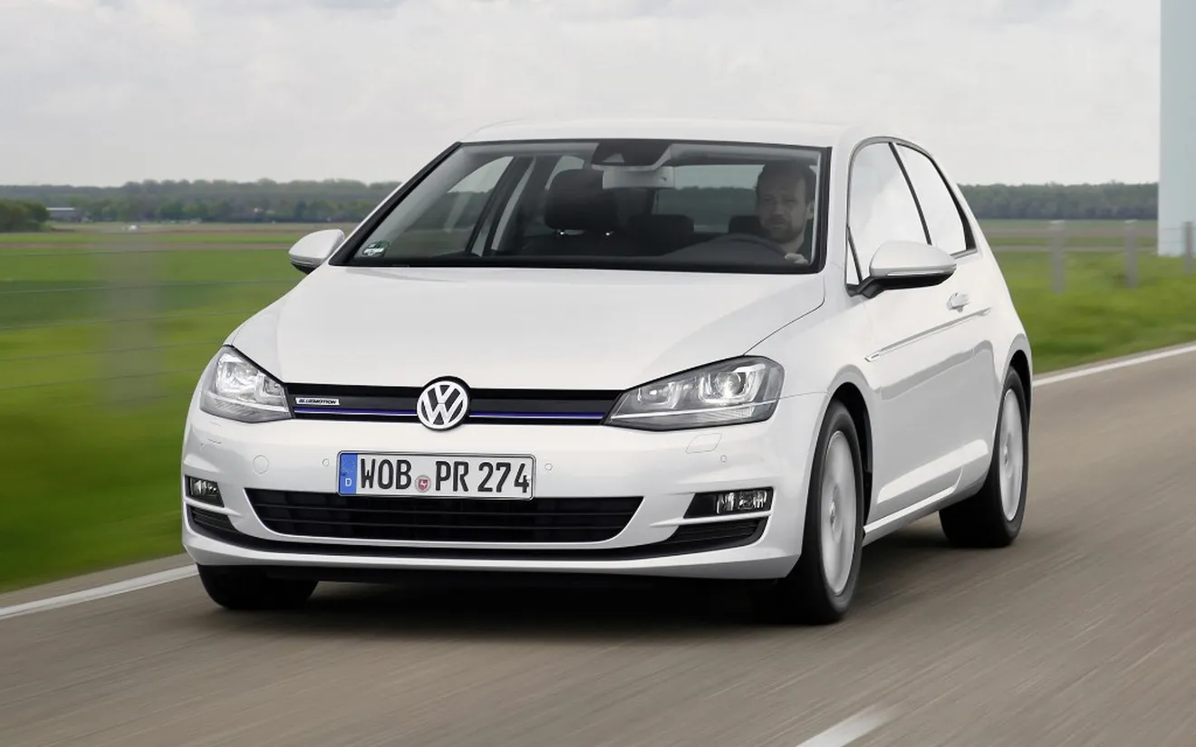España - Julio 2015: El Volkswagen Golf vuelve a lo más alto