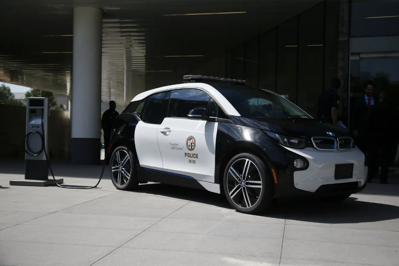 Los Tesla Model S y BMW i3 ya son policías de Los Ángeles