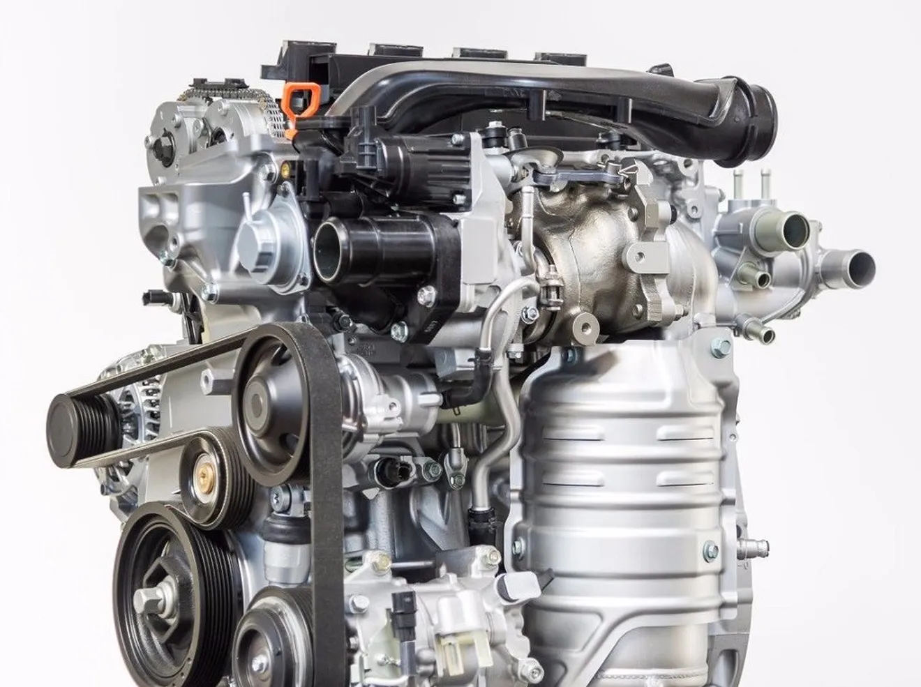 Dos nuevos motores TURBO VTEC de 1.0 y 1.5 litros estrenará el Honda Civic en Europa
