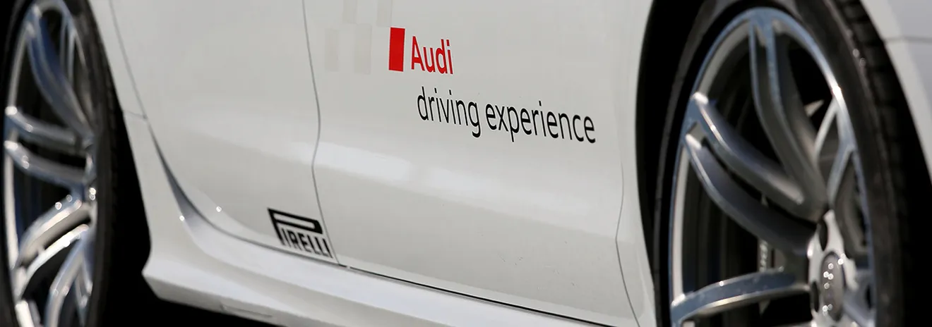 Audi Sportscar driving experience en Montmeló, muchos caballos, velocidad y lecciones