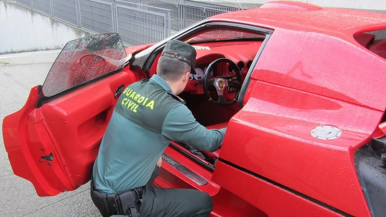 La Guardia Civil se incauta de una réplica Ferrari en Galicia