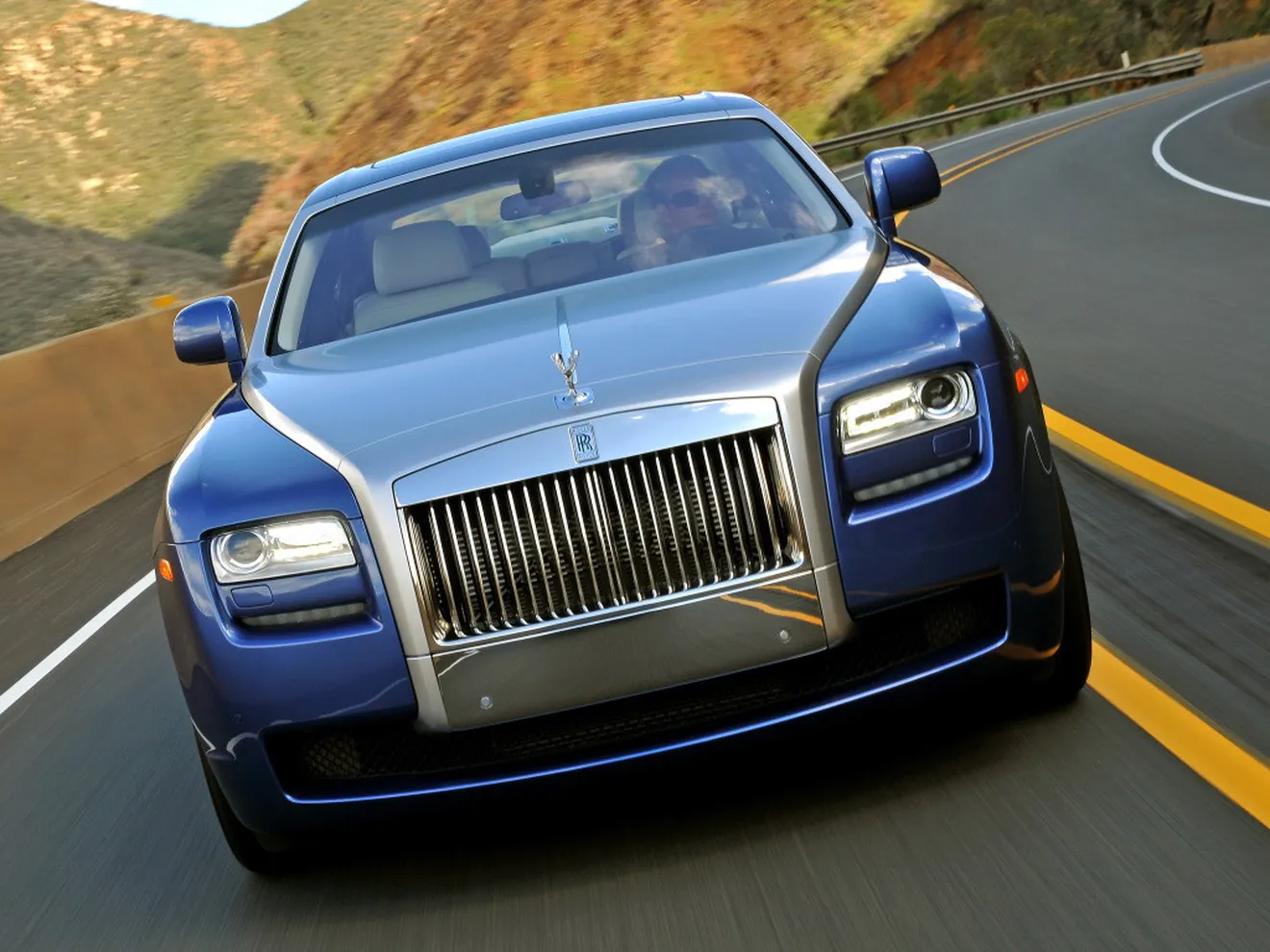 Rolls-Royce llama a revisión a un solo Ghost