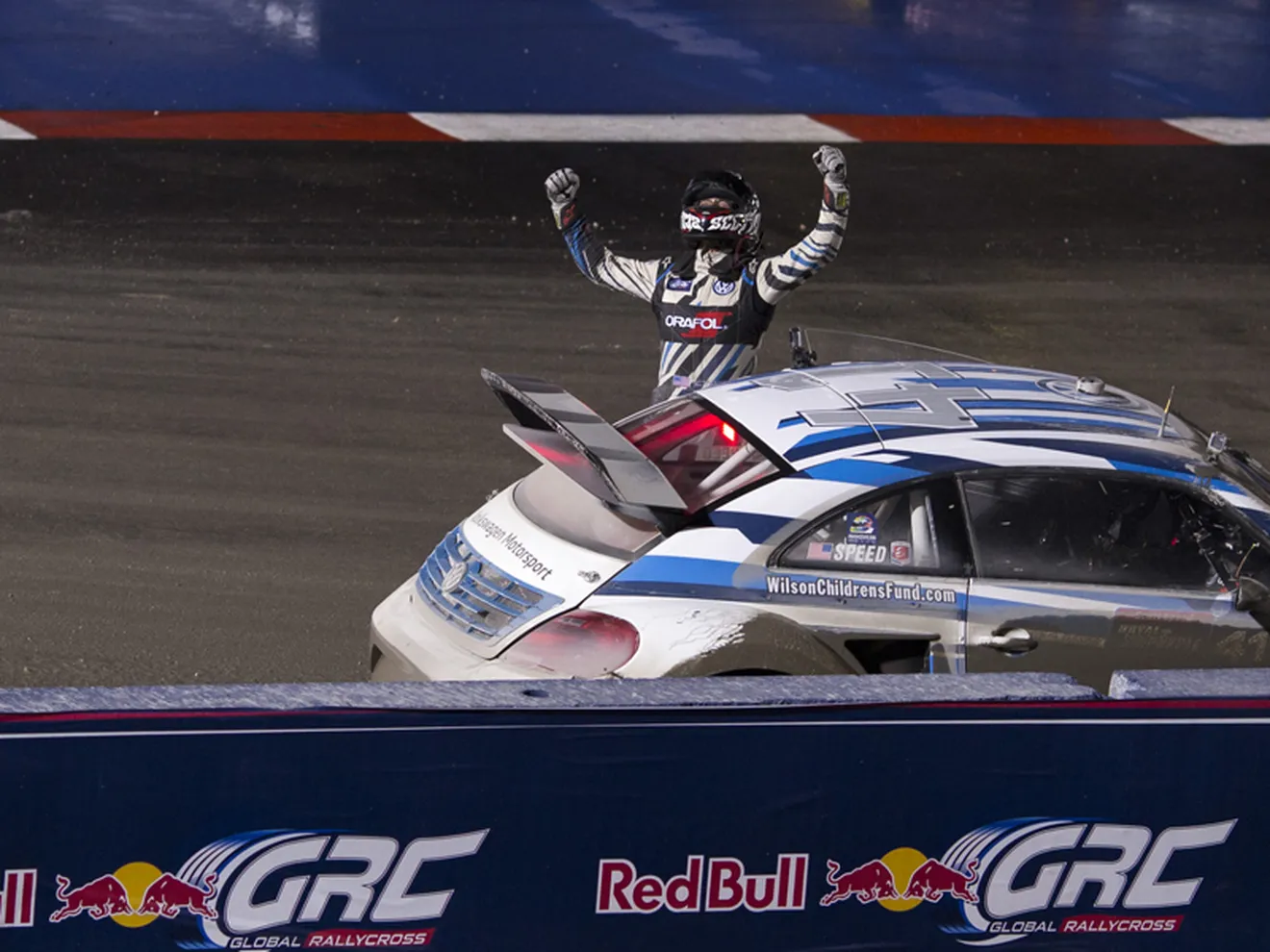 Scott Speed gana el Global Rallycross con Volkswagen