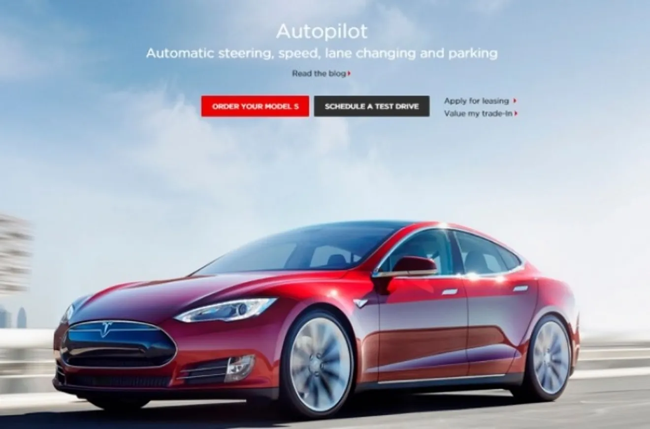 El Autopilot del Tesla Model S ya ha sido forzosamente desactivado en algunas regiones