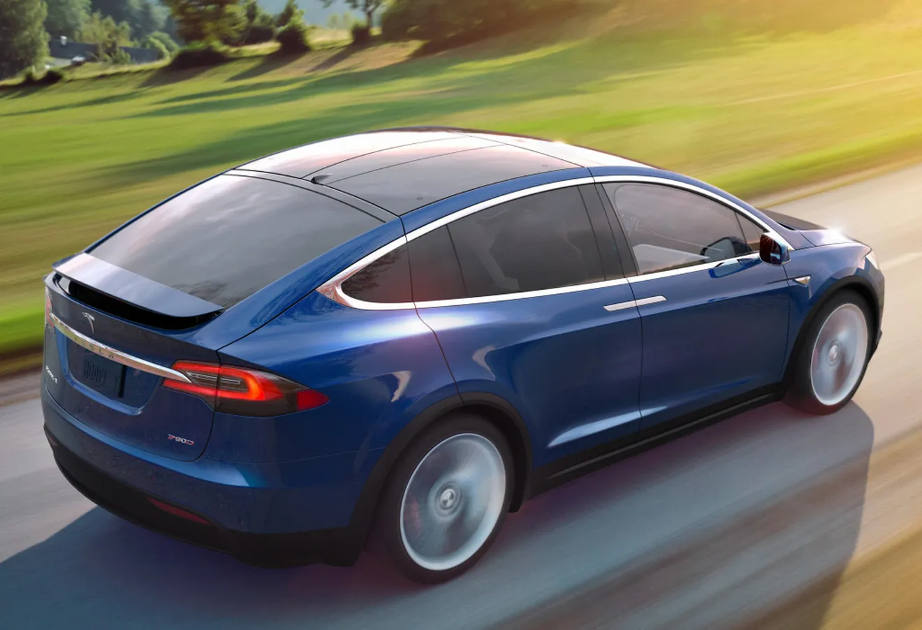 Tesla ofrecerá conducción 100% autónoma en 2018