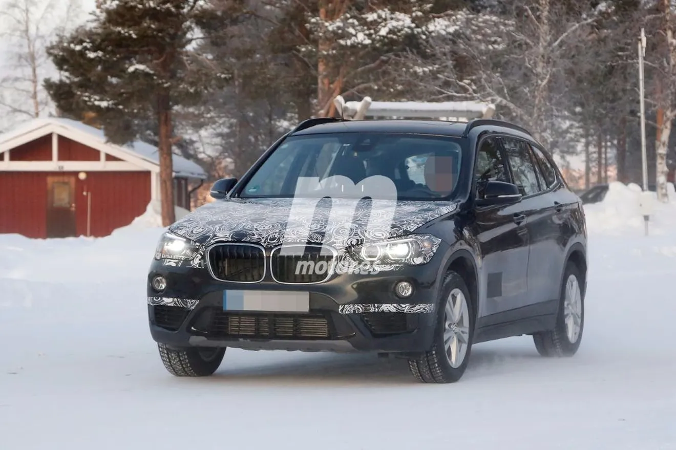 Descubrimos al BMW X1 2016 de plataforma extendida europeo en la nieve