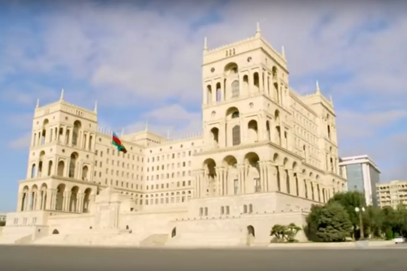 Vídeo: el circuito urbano de Bakú que acogerá el GP de Europa