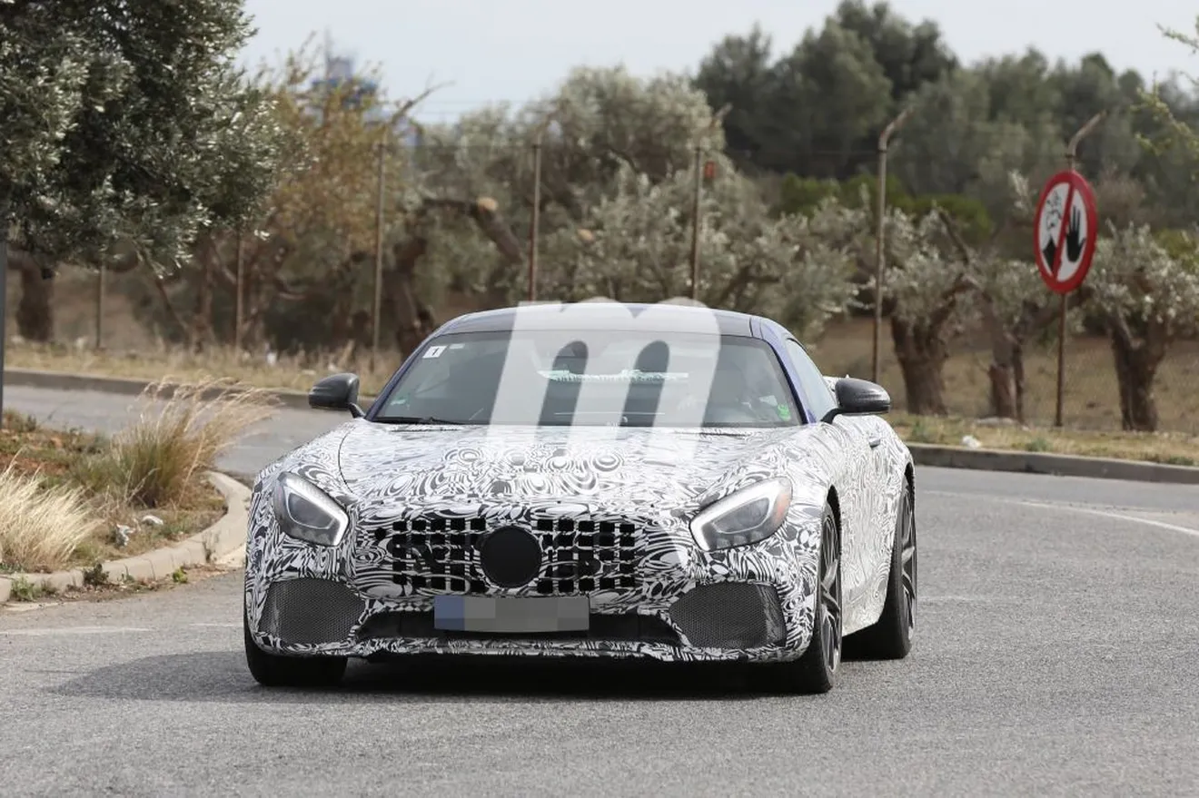 El Mercedes-AMG GT R ya está listo para la producción