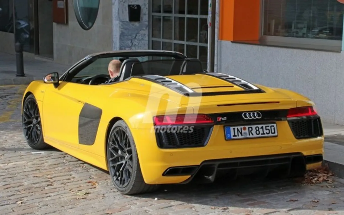 Audi R8 Spyder - foto espía