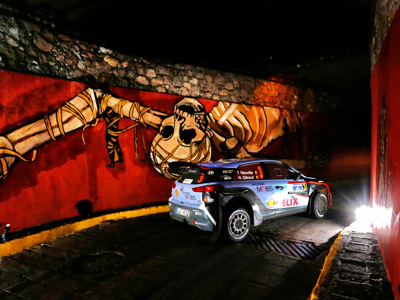 Ogier y Neuville, reyes de la noche en el Rally de México