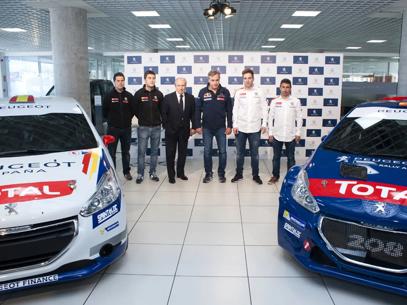 Presentación del equipo Peugeot España Racing Team