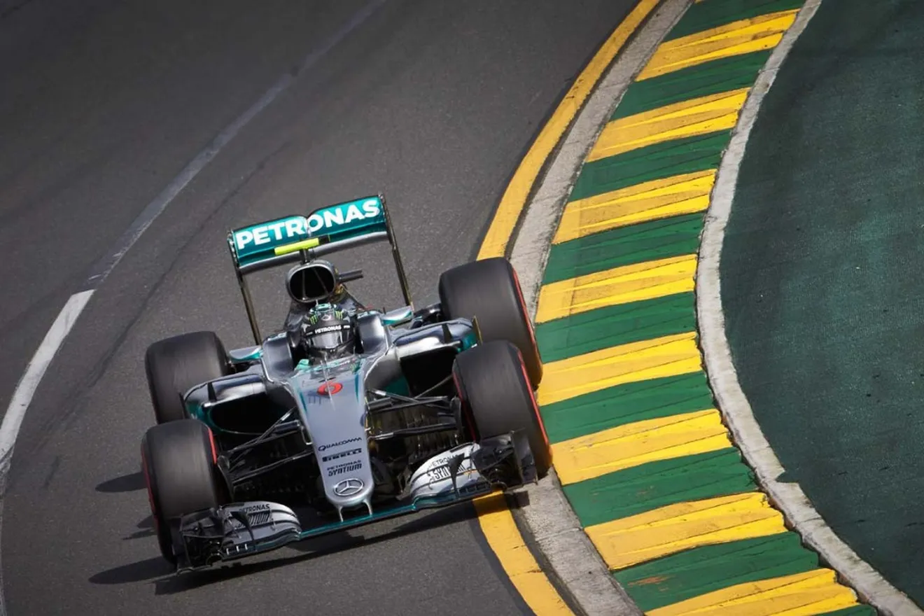 Rosberg gana en Australia, con Alonso por los aires
