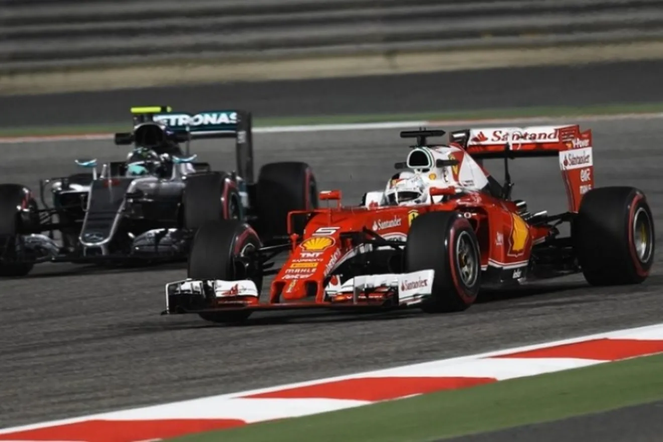 "Ferrari no ha mostrado lo que puede hacer", según Mercedes