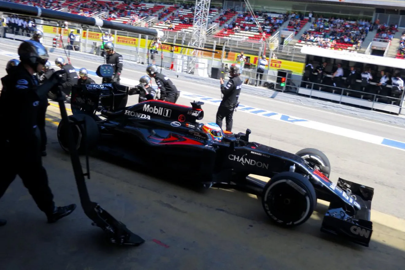 El motor Honda vuelve a dejar vendido a Fernando Alonso