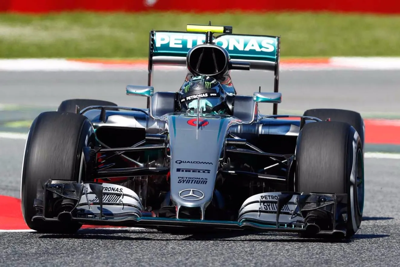 Rosberg y Hamilton ponen orden en la FP3