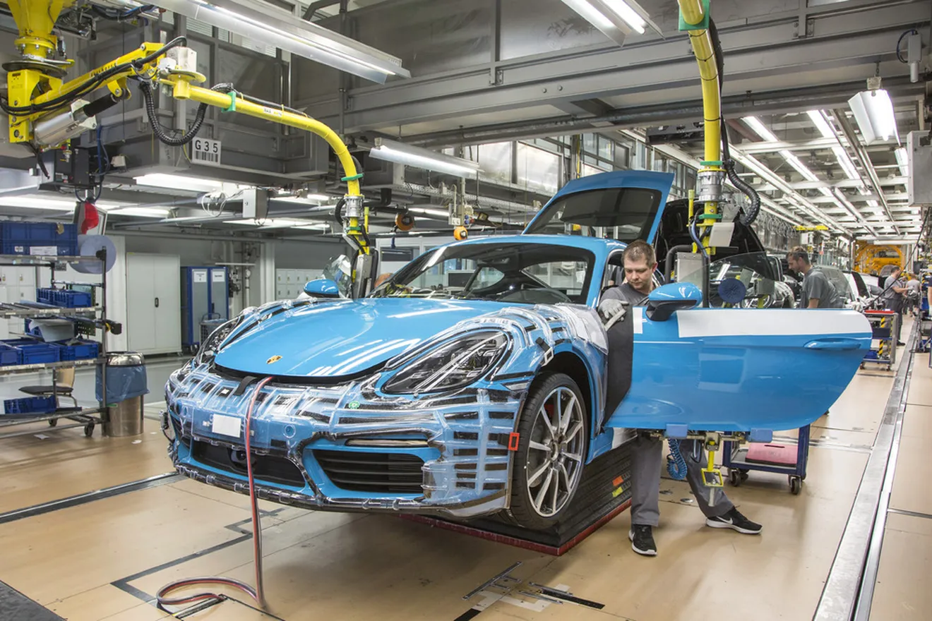 El nuevo Porsche 718 Cayman inicia su producción: será fabricado en Zuffenhausen