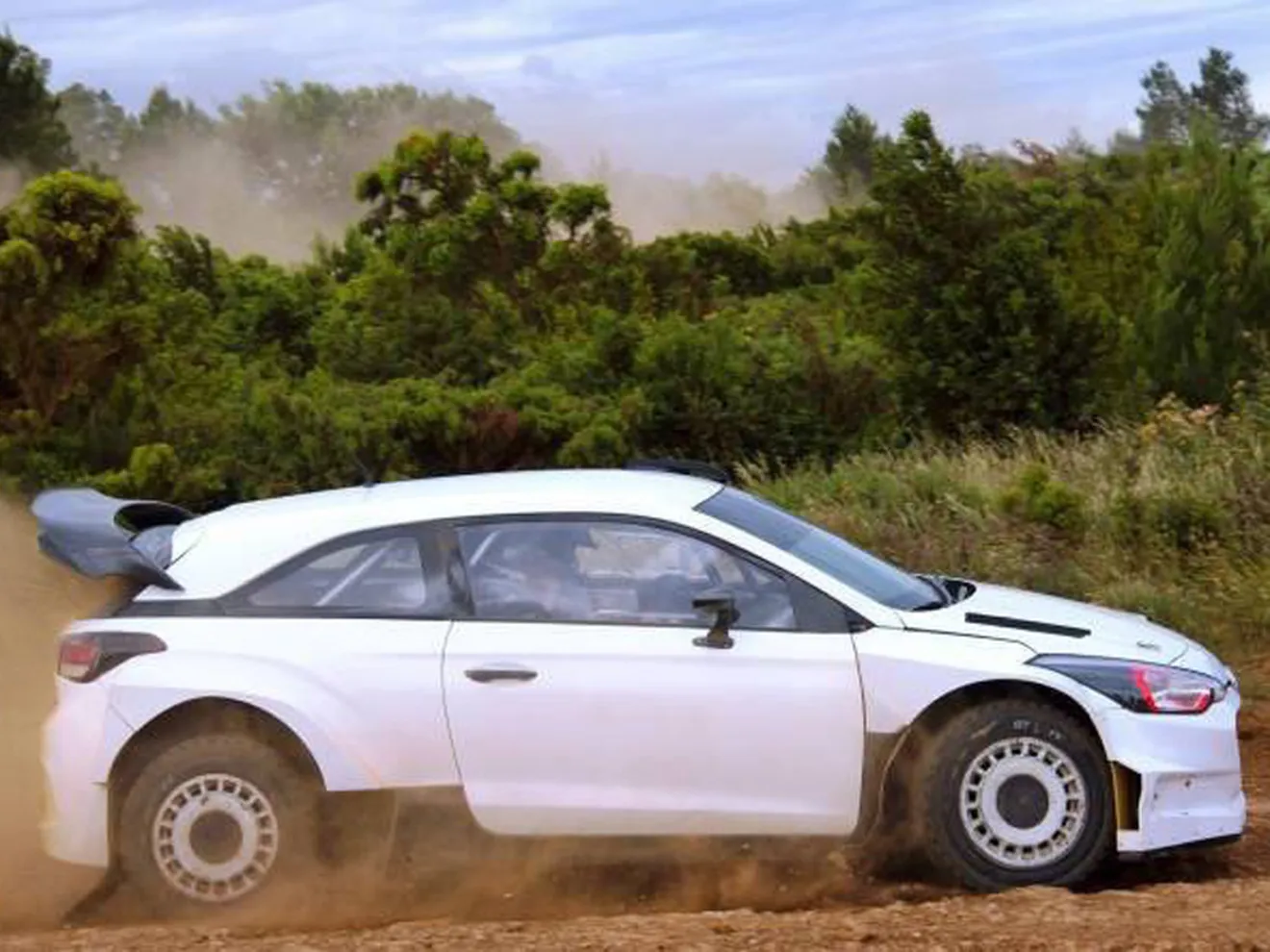 Estreno del primer prototipo del Hyundai i20 WRC 2017