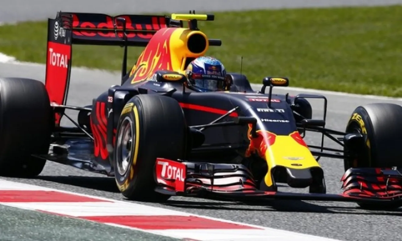 Red Bull anuncia que Renault prepara una segunda evolución de motor para Japón
