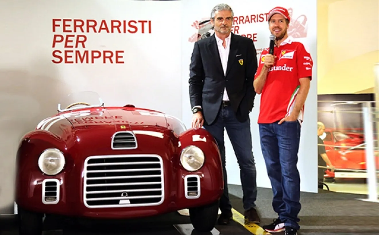 Vettel y Arrivabene inauguran la exposición 'Ferraristi per sempre'
