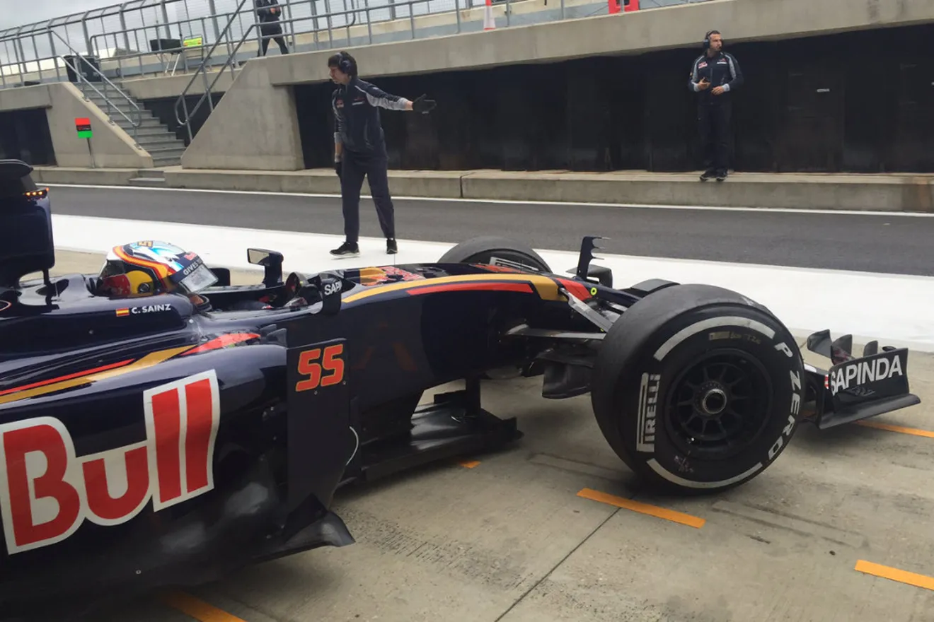 Positivo día de test para Sainz y Alonso en Silverstone