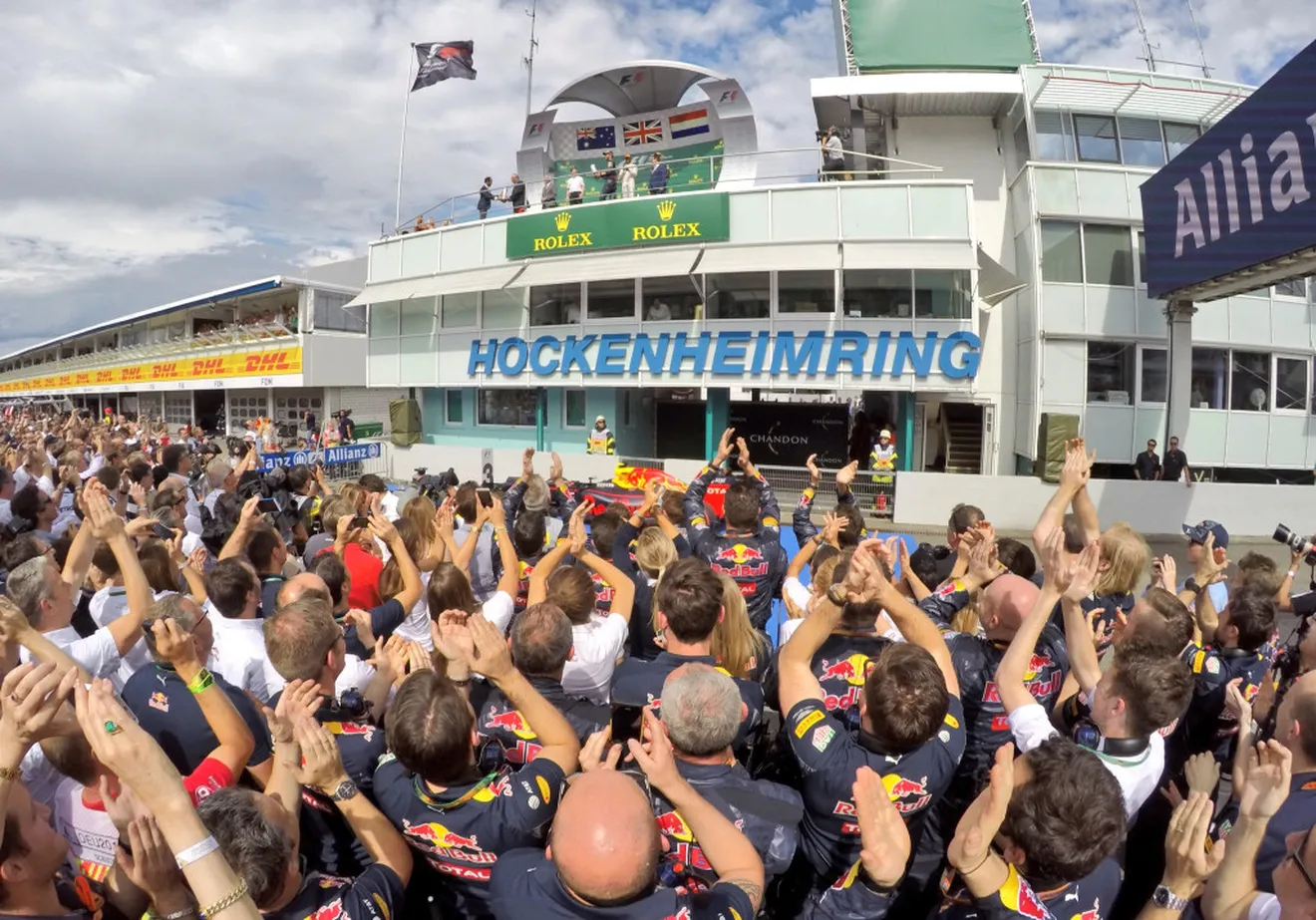 Red Bull logra un doble podio y adelanta a Ferrari