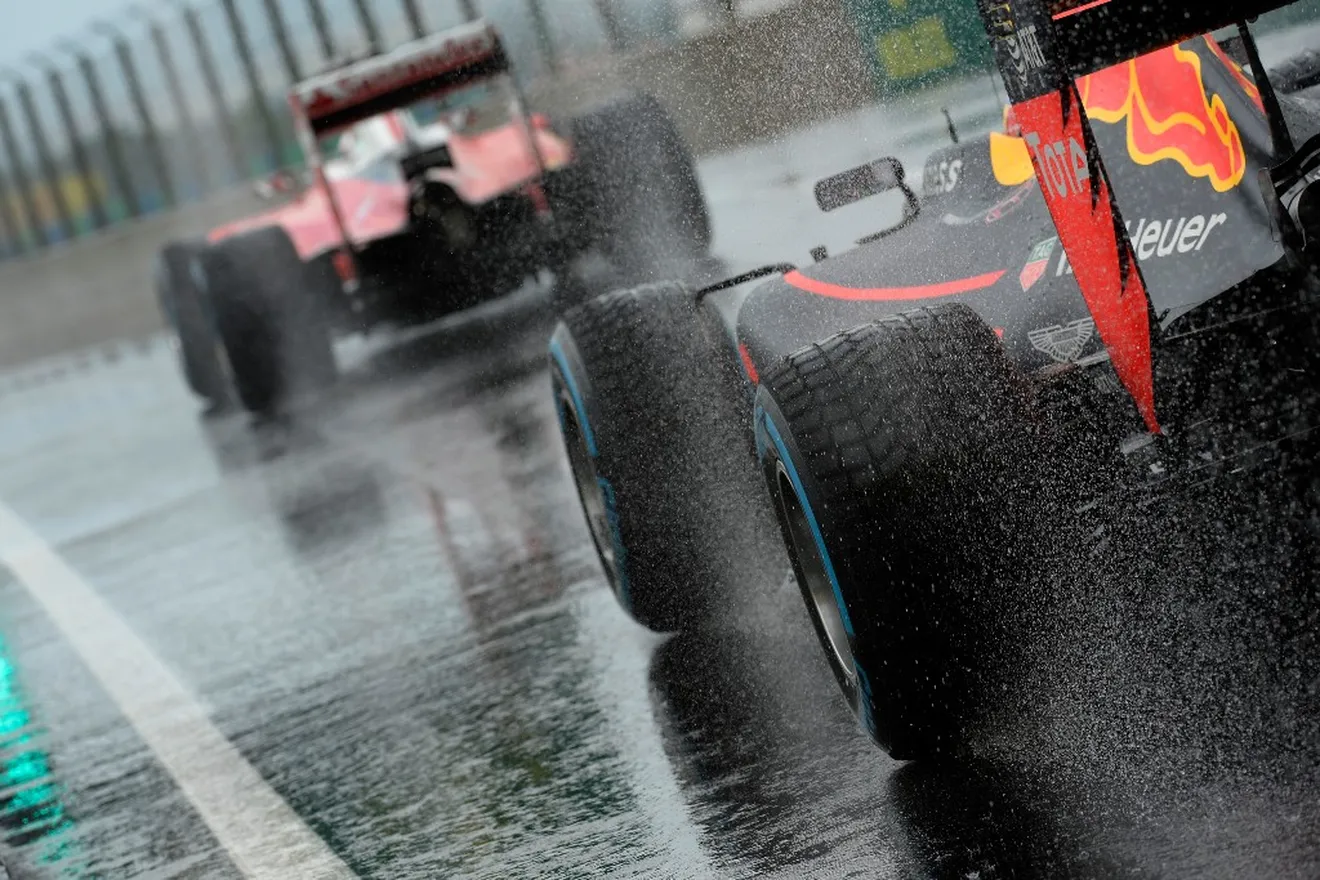 Vettel: "Los neumáticos de lluvia sólo sirven para seguir al Safety Car"