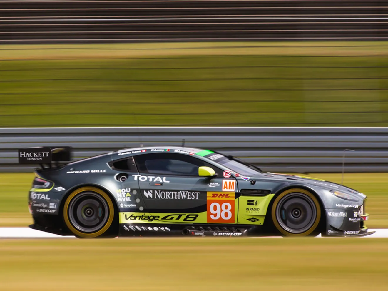 Aston Martin le pone los cuernos a Dunlop en GTE-Am