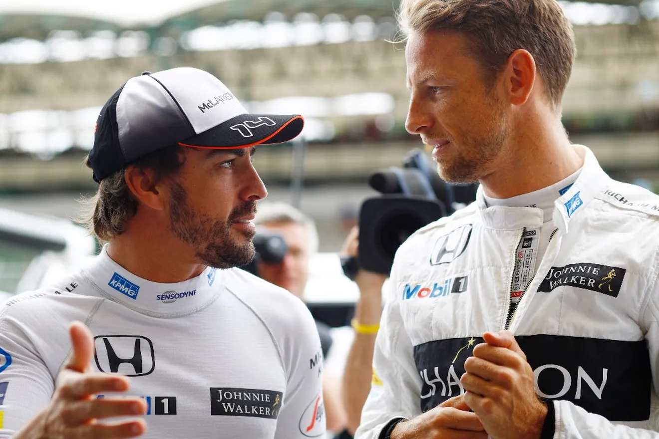 Button analiza a Alonso y a Hamilton