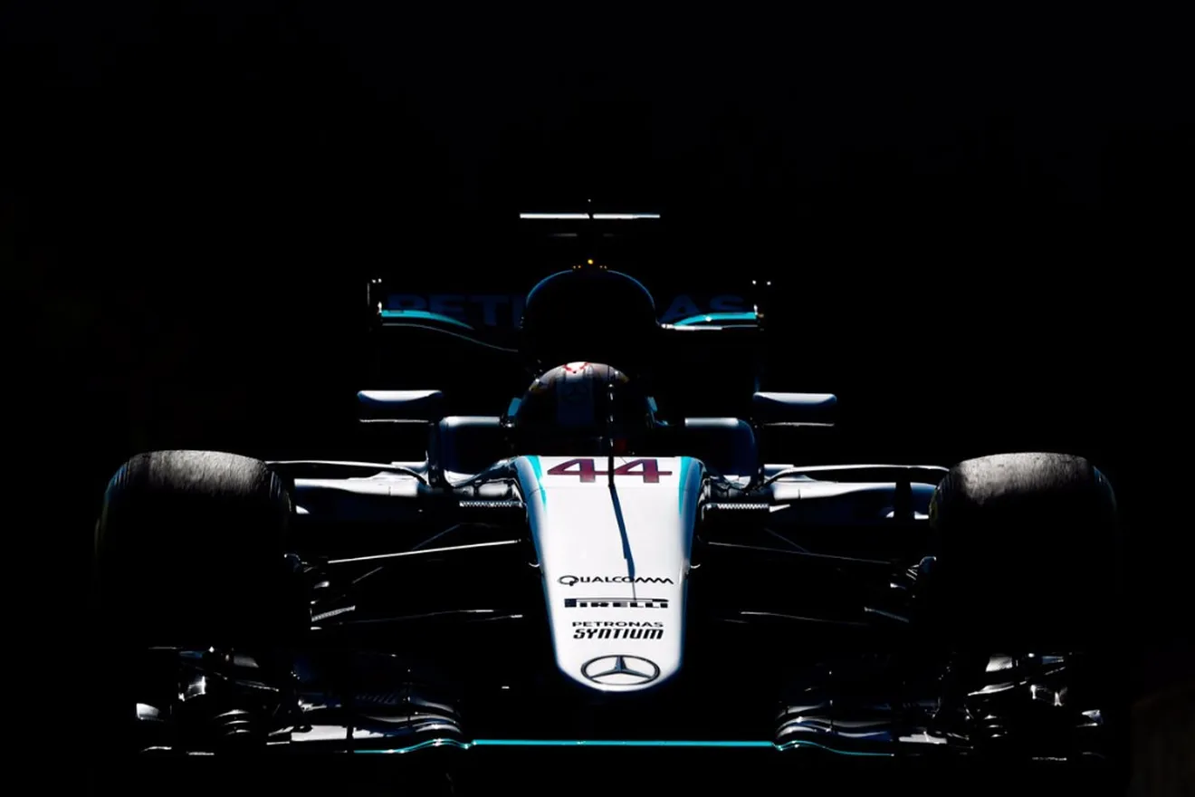 Hamilton toma las riendas de Monza