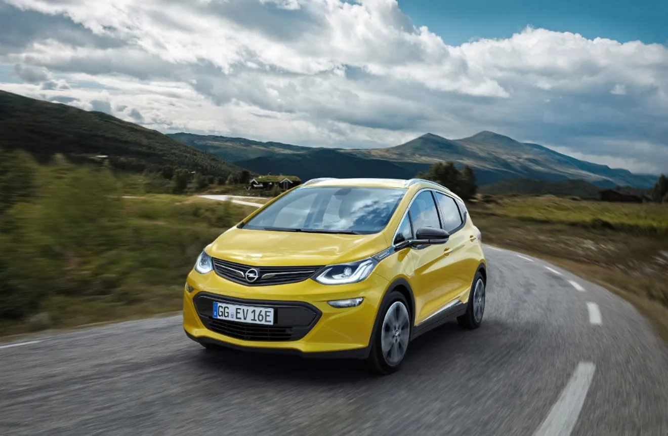 Opel confirma más de 400 kilómetros de autonomía para el Ampera-e