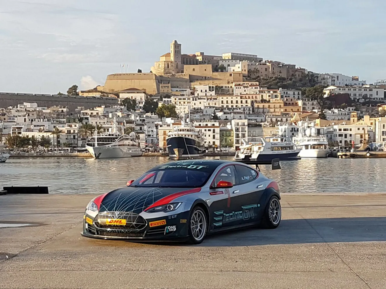 El Electric GT se pone en marcha en la isla de Ibiza