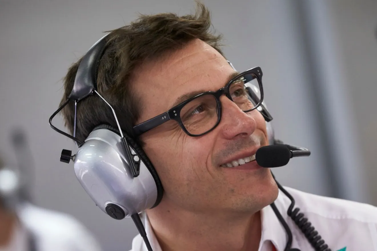 ​Wolff: “Hamilton y Rosberg se están llevando el uno al otro a un nuevo nivel”