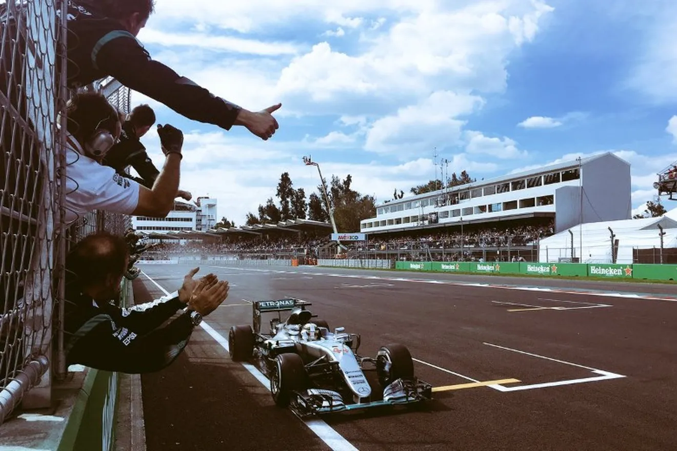 Hamilton iguala a Alain Prost y busca cazar a Rosberg