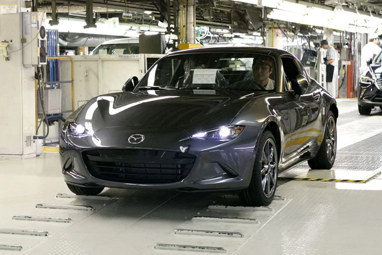 Mazda comienza la fabricación del MX-5 RF 2017