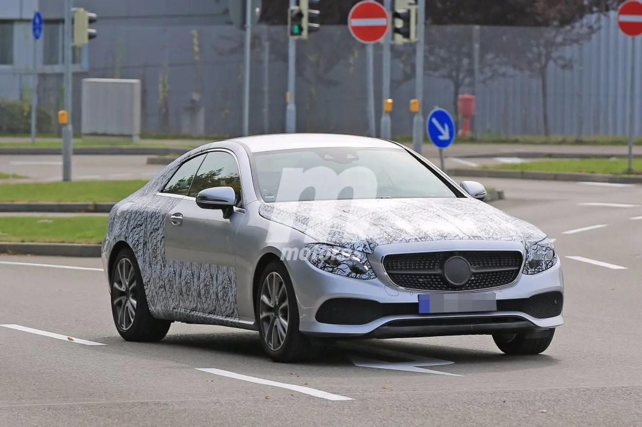 Mercedes-Benz Clase E Coupe 2018, casi listo y al descubierto