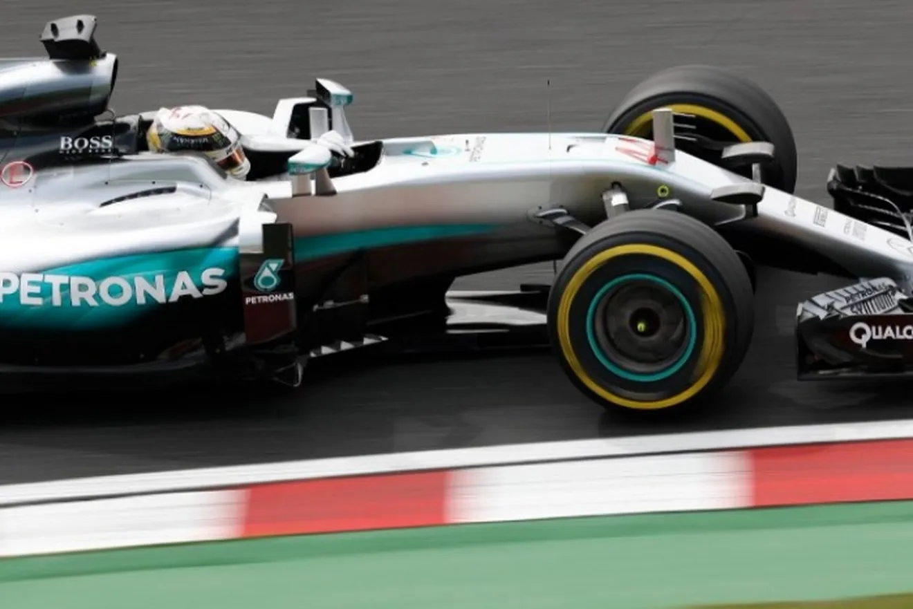 Mercedes retira la protesta sobre Verstappen a petición de Hamilton