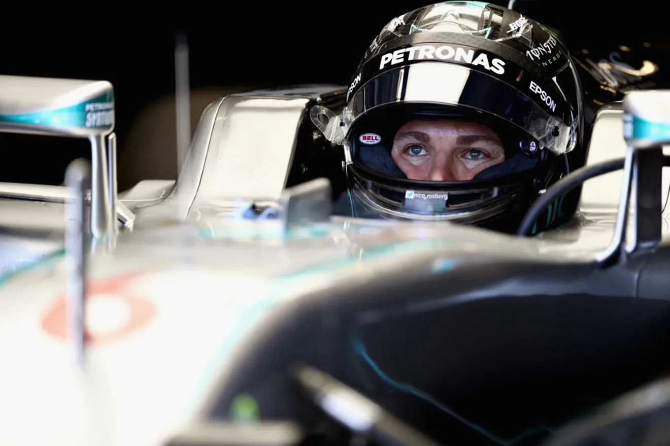 Rosberg y Hamilton se marcan de cerca en Austin