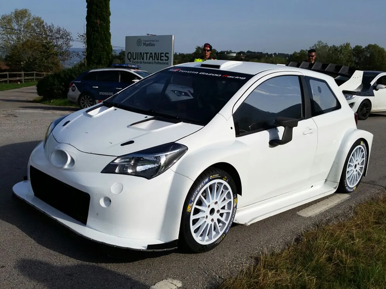 El Toyota Yaris WRC hace su debut en asfalto en España