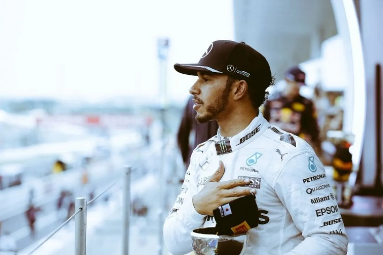 Una molestia en un pie deja a Hamilton fuera de los test de Pirelli