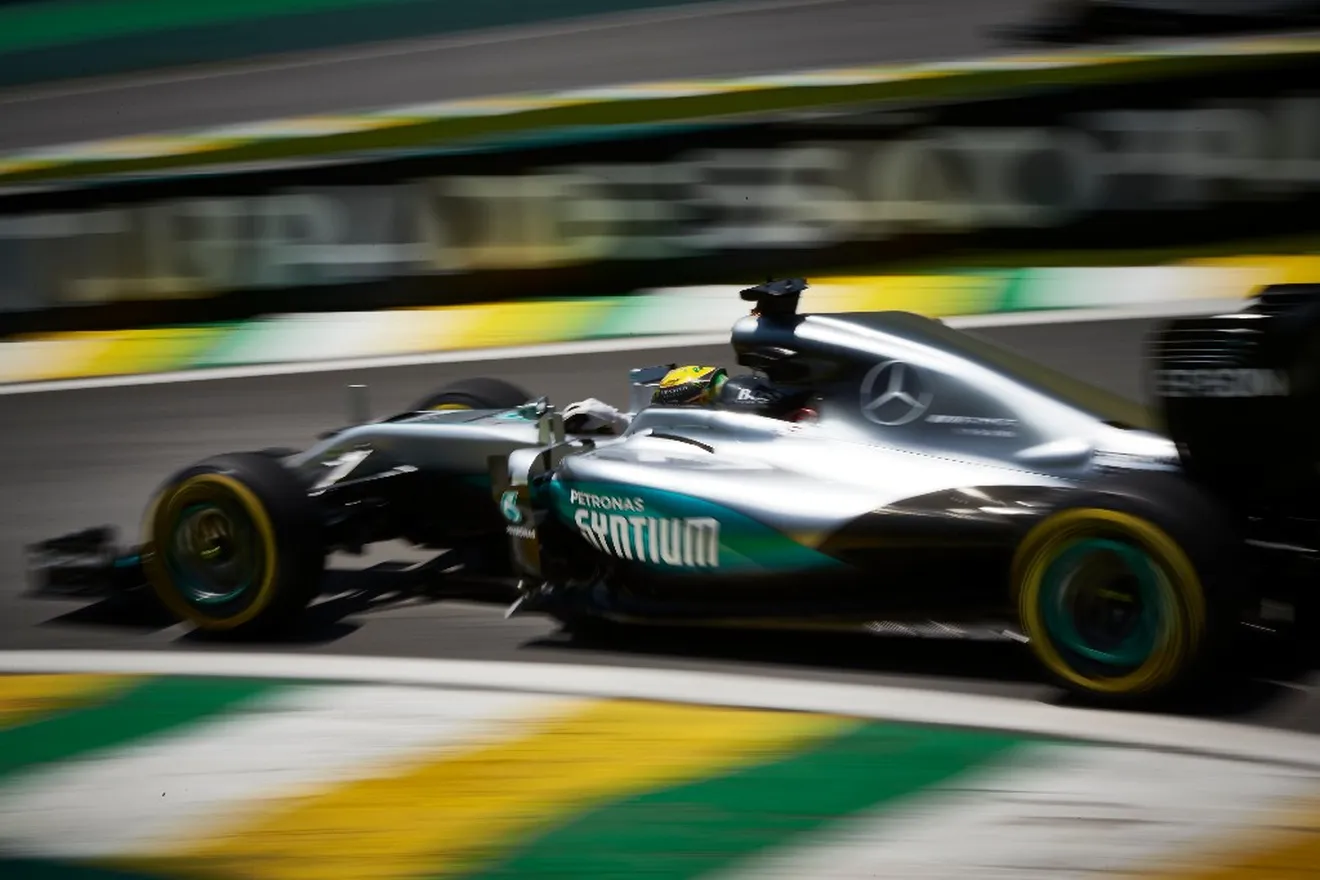 Hamilton, por delante de Rosberg por un suspiro con show de Alonso